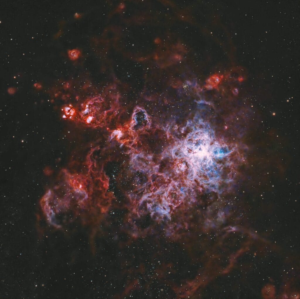 Ruimtefoto's 26 Nebuleuse de la tarentule Vespera Pro scaled 2 Tarantula nevel