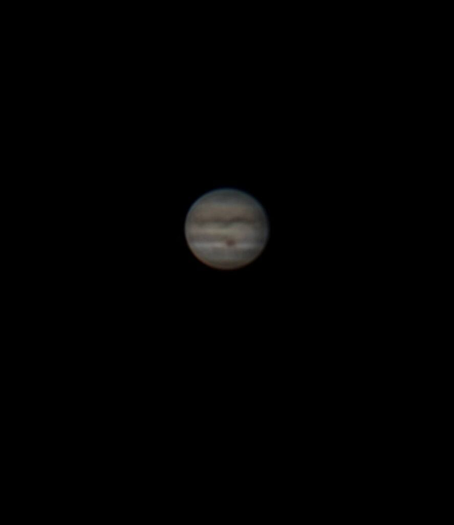 Starry November 2025 - a month of highlights in the autumn sky 1 jupiter through a telescope 2 Looking at planets with a telescope