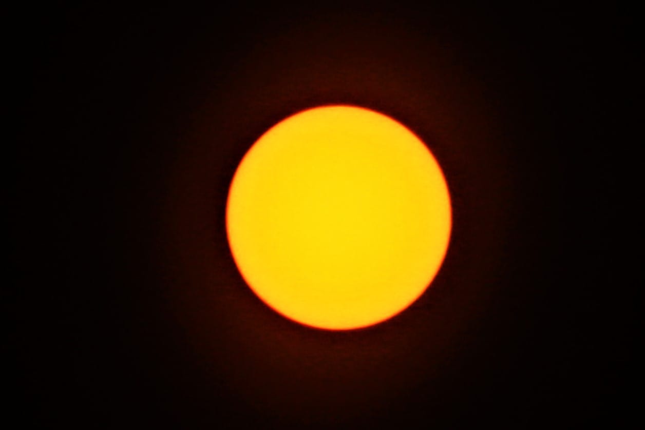 De zon door een telescoop – veilig kijken en fotograferen 41 zon door een telescoop De zon door een telescoop