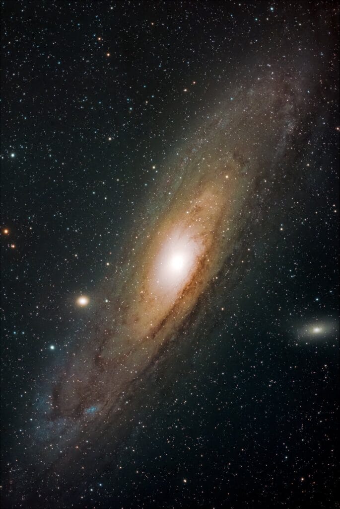 Viewing the andromeda nebula through a telescope 2 andromeda image telescope andromeda image telescope Telescoop.co.uk - Everything for stargazing & nature observation