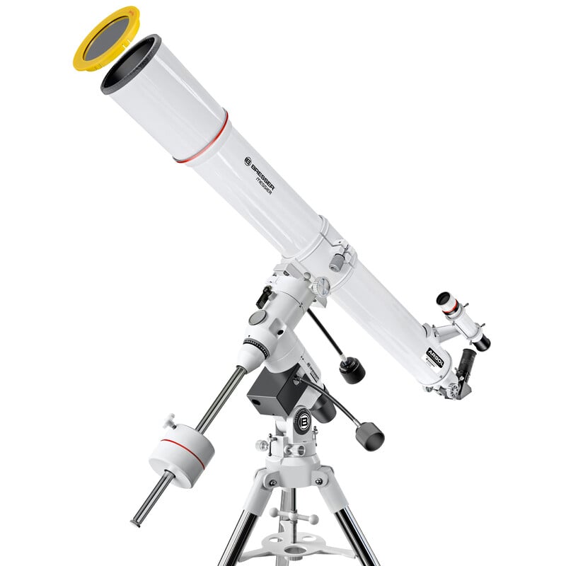 Bresser Messier 90/1200 Refractor EXOS-2 1 Bresser AC 90 1200 Telescope Messier EXOS 2 1 Bresser AC 90/1200 telescoop met lange buis gemonteerd op EXOS-2 montering met contragewicht