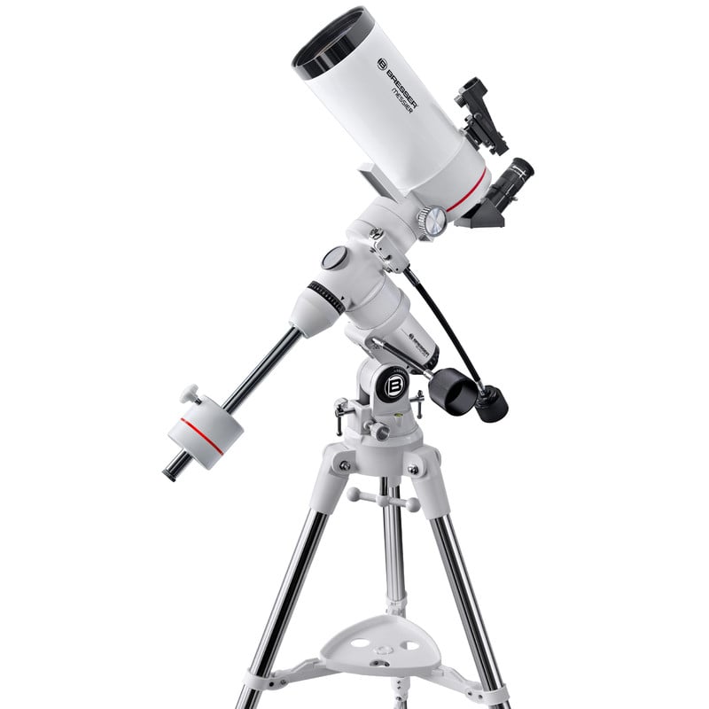 Bresser Messier 100/1400 Maksutov EXOS-1 1 Bresser MC 100 1400 Telescoop Maksutov Messier EXOS 1 2 Bresser MC 100/1400 zijaanzicht van volledige opstelling op EXOS-1 met contragewicht en red dot-zoeker gemonteerd.