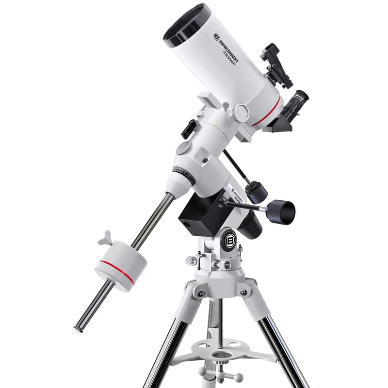 Bresser Messier 100/1400 Maksutov EXOS-2 1 Bresser MC 100 1400 Telescoop Maksutov Messier EXOS 2 1 Bresser MC 100/1400 gemonteerd op EXOS-2 montering met statief, zoekerscope en tegengewicht, klaar voor gebruik.