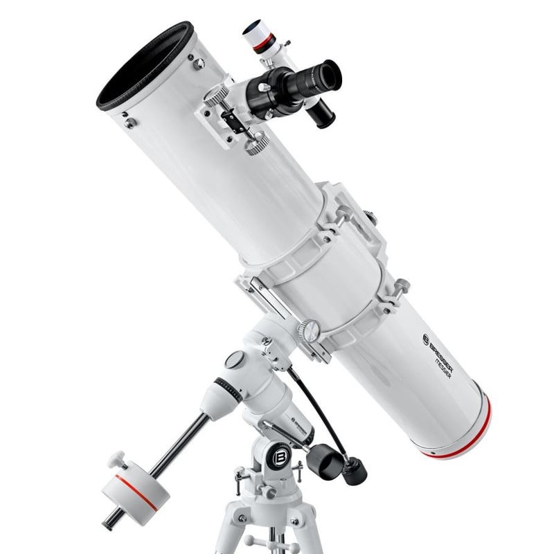 Bresser Messier 130/1000 Newton EXOS-1 1 Bresser N 1301000 Telescoop Messier EXOS 1 2 Bresser N 130/1000 op EXOS-1 montering met buis in zijdelingse positie en gemonteerd zoeker en oculair.