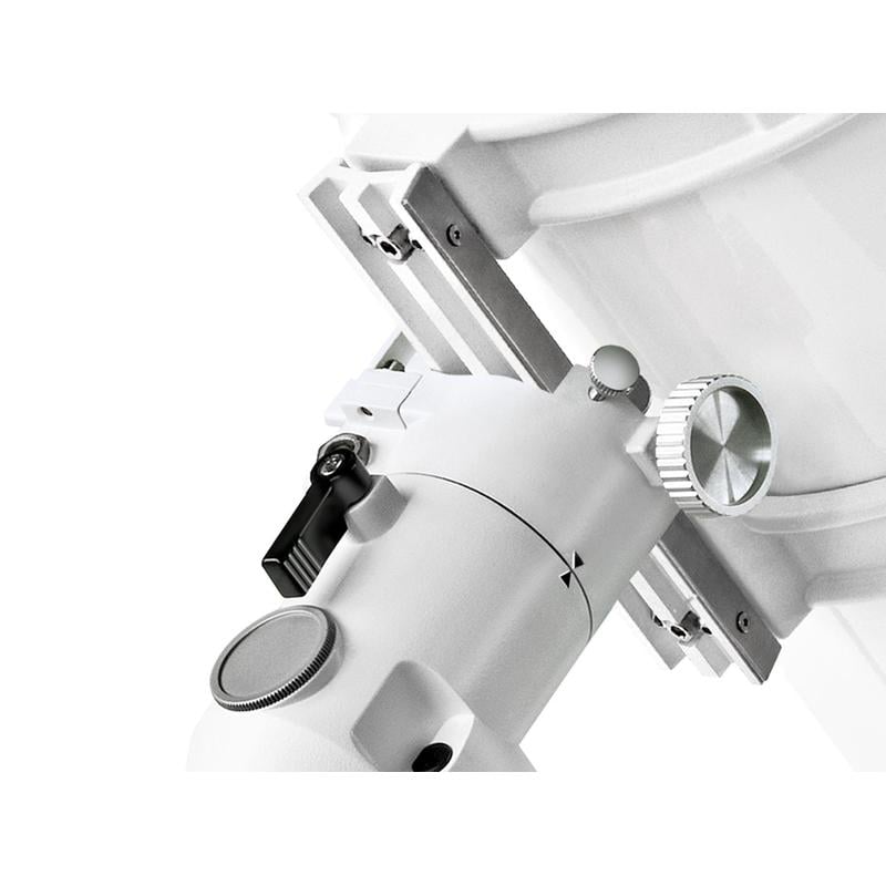 Bresser Messier 130/1000 Newton EXOS-1 3 Bresser N 1301000 Telescoop Messier EXOS 1 5 Bresser N 130/1000 close-up van de EXOS-1 montering met fijnafstelling en zwaluwstaartverbinding.