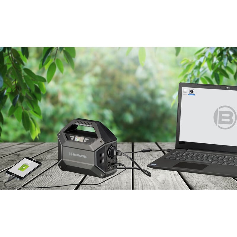 Bresser Mobile Power Station 100 watts + Solar charger 40 watts 2 Bresser Mobile Power Station 100 watts Solar charger 40 watts 12 Bresser Mobile Power Station outdoor use with laptop while charging via solar power