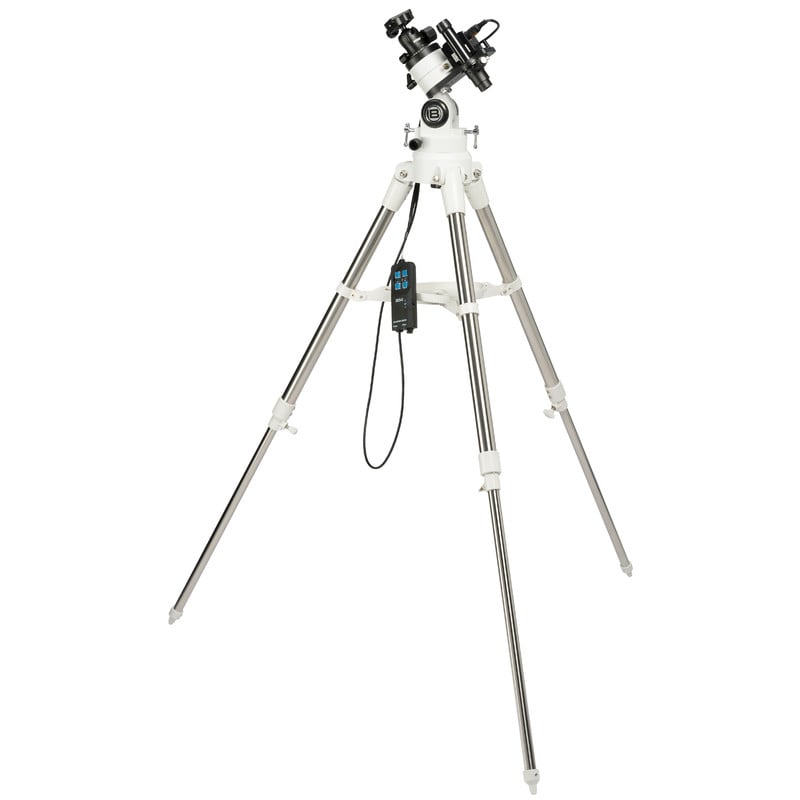Bresser Newton Montering Set met Equatorial Wedge en Tripod 2 Bresser Montering Set Met Poolhoogtewig En Driepootstatief 2 Bresser Montering Set op volledig uitgeklapt roestvrijstalen statief met poolzoeker en balhoofd