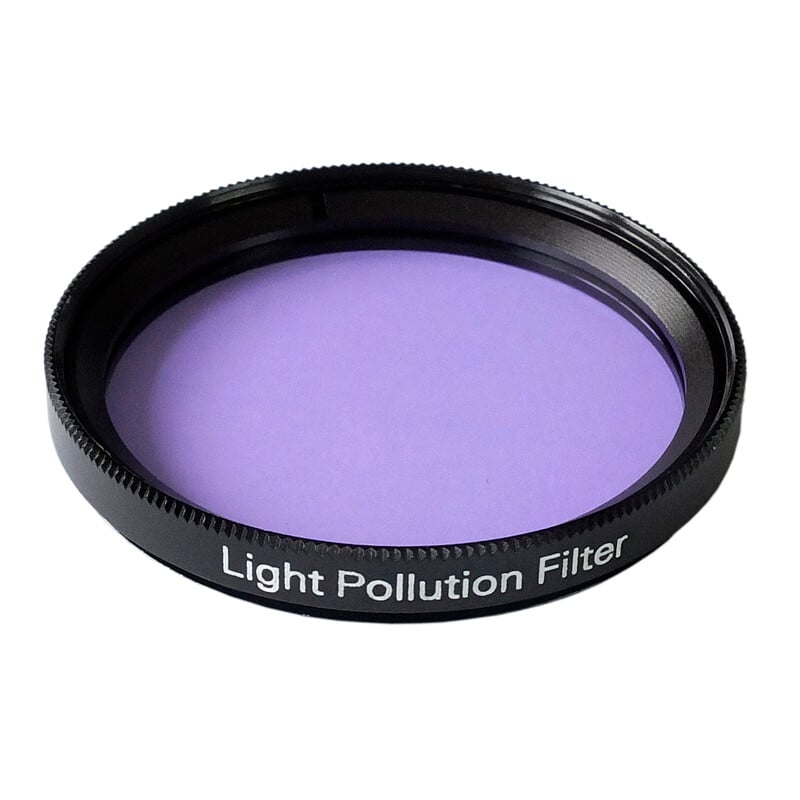 Sky-Watcher 2" Light Pollution Filter 1 Skywatcher CLS 2 Filters Light Polution 2 Skywatcher CLS 2 lichtvervuilingsfilter 2 inch in zwarte aluminium vatting met paars glas.
