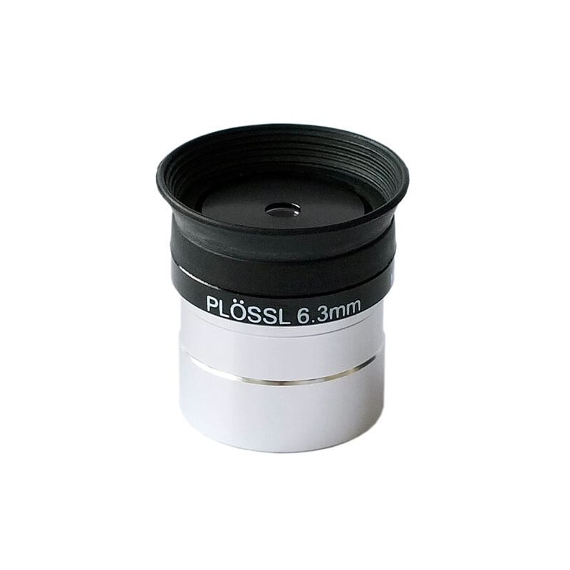 Sky-Watcher 1.25" 6.3 mm Super Plössl oculair 1 Skywatcher Oculair Super Plossl 63mm 125 Skywatcher Oculair Super Plössl 6,3mm 1,25 inch oculair met rubberen oogschelp en chromen insteekhuls op witte achtergrond.