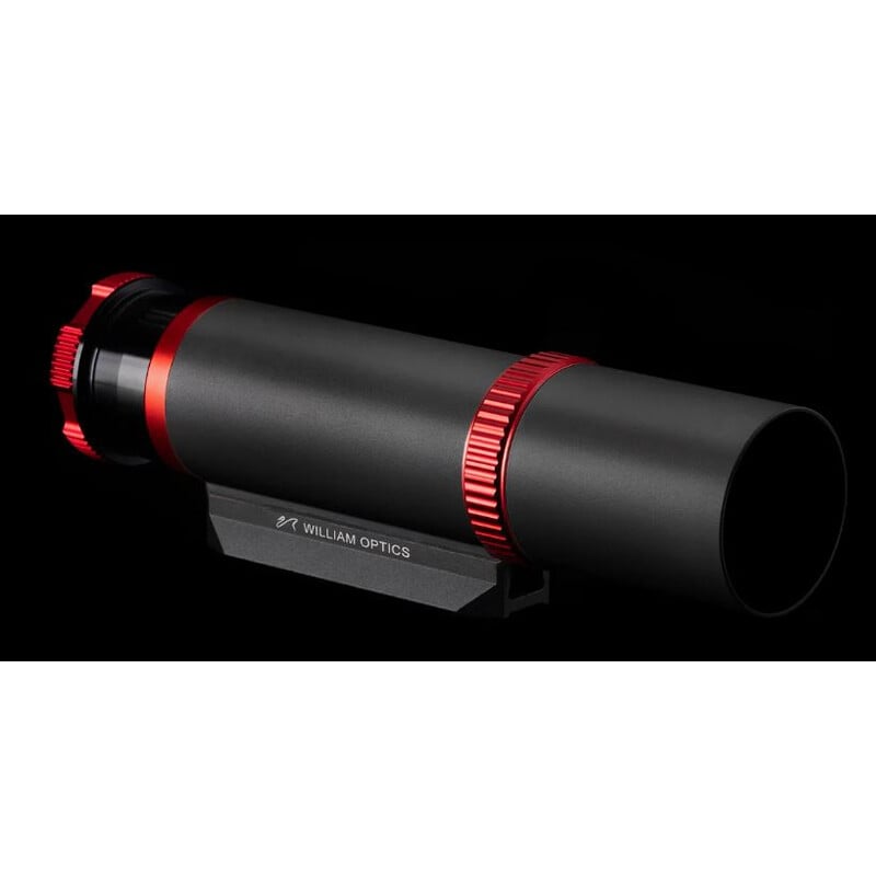 William Optics 50mm Guidescope UniGuide Ultra 1 William Optics 50mm Guidescope UniGuide Ultra William Optics 50mm UniGuide Ultra guidescope schuin zijaanzicht op zwarte achtergrond