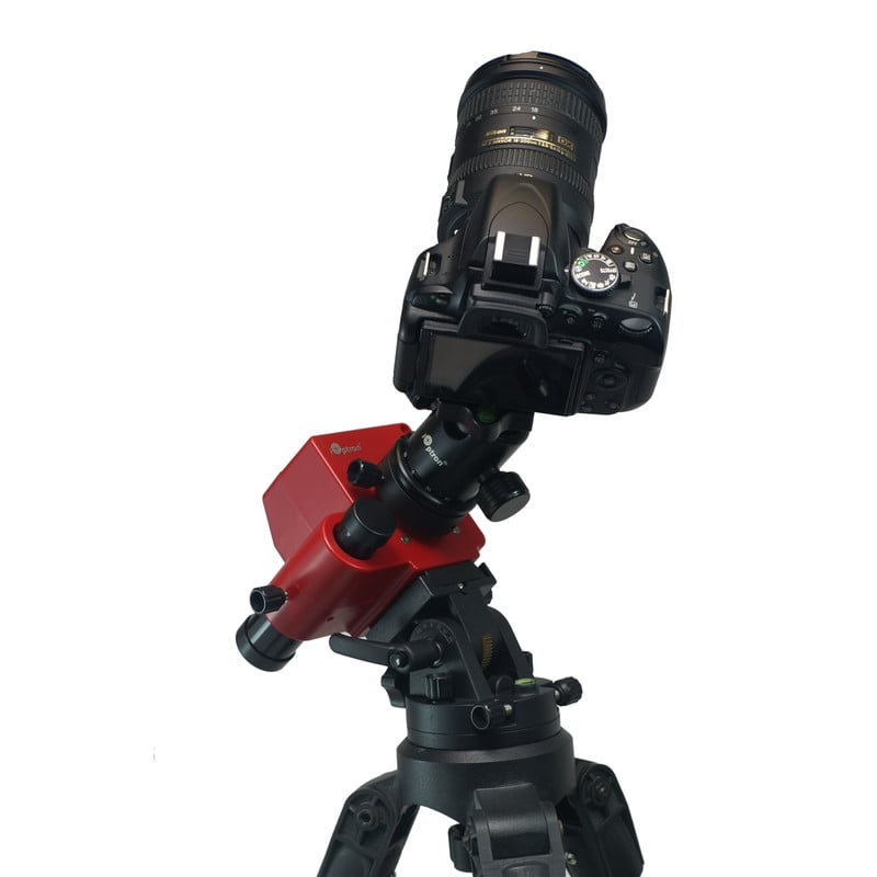 iOptron Newton SkyTracker Pro Montering op Statief 2 iOptron SkyTracker Pro Montering iOptron SkyTracker Pro met DSLR-camera gemonteerd in equatoriale positie, klaar voor tracking