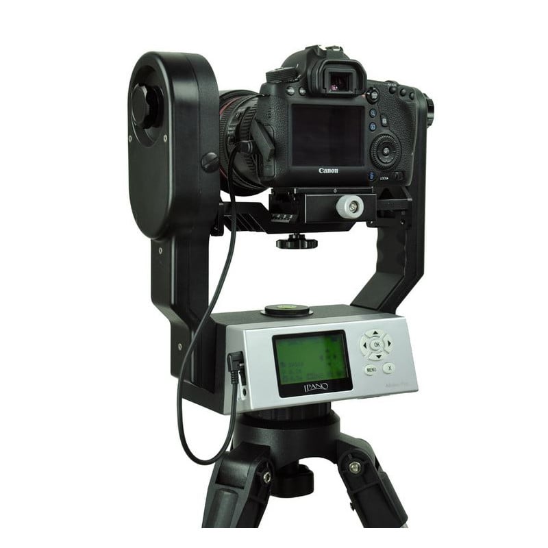 iOptron iPano Allview Pro Elektronische Panoramische Montering 1 iOptron iPano Allview Pro Cameramontering 4 iOptron iPano Allview Pro met professionele DSLR-camera gemonteerd op de kantelarm, klaar voor gigapixel-opnamen