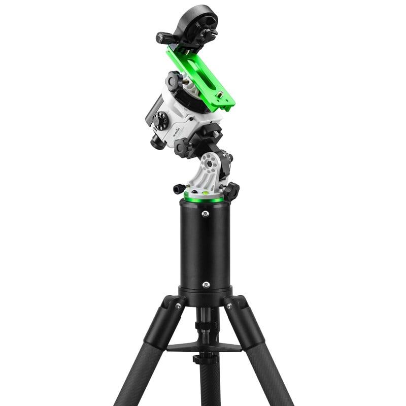 Sky-Watcher 180 mm Pier Extension WAVE & Star Adventurer 2 Skywatcher 180mm Zuilverlenging WAVE Star Adventurer 1 Skywatcher 180mm Zuilverlenging op statief met montering en telescoop als complete opstelling.