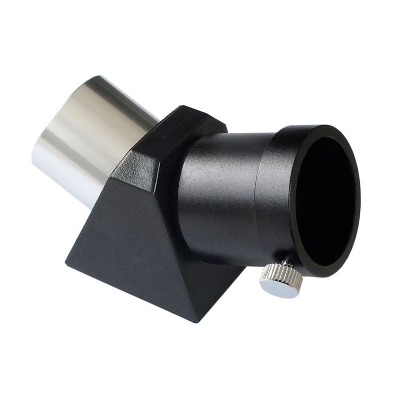 Sky-Watcher 1.25" Omkeerprisma – 45 Graden (Erecting Prism) 1 Skywatcher Amici prisma 45° 125 Skywatcher Amici-prisma 45° 1,25 inch diagonale prisma-adapter zijaanzicht met metalen insteektule, zwarte behuizing en oculairhouder met klemschroef.