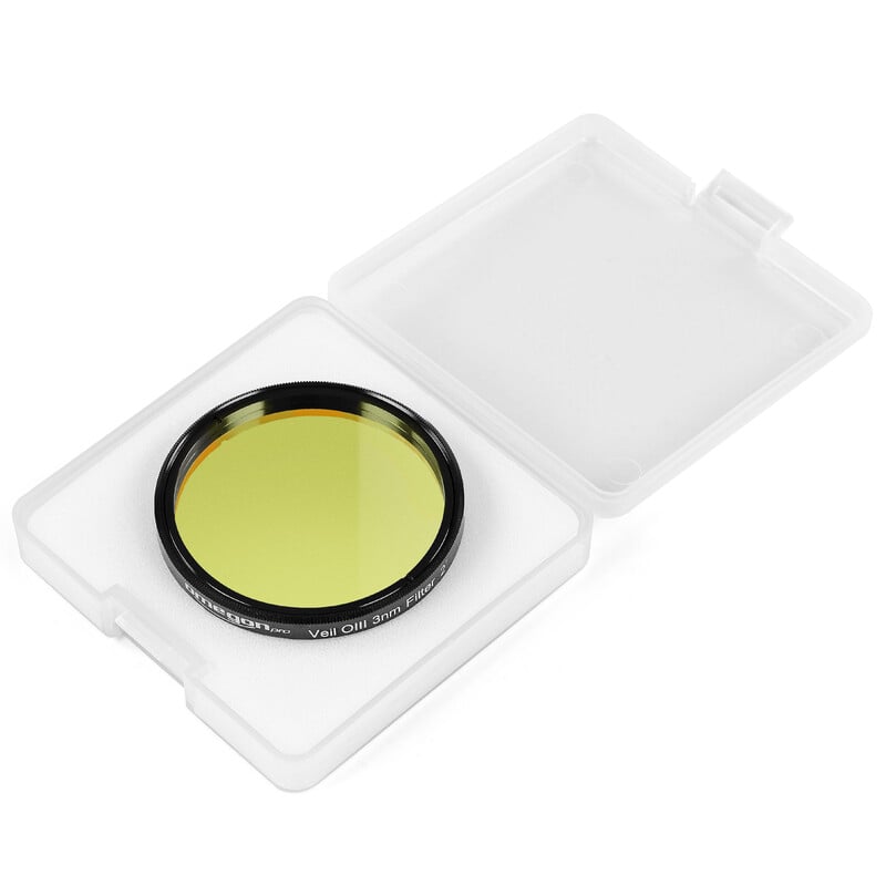 Omegon Pro Veil OIII Filter 3nm (2 inch) 2 Omegon Filters Pro Veil OIII 3nm 2 1 Omegon Pro Veil OIII Filters OIII filter in open beschermdoos met transparant deksel