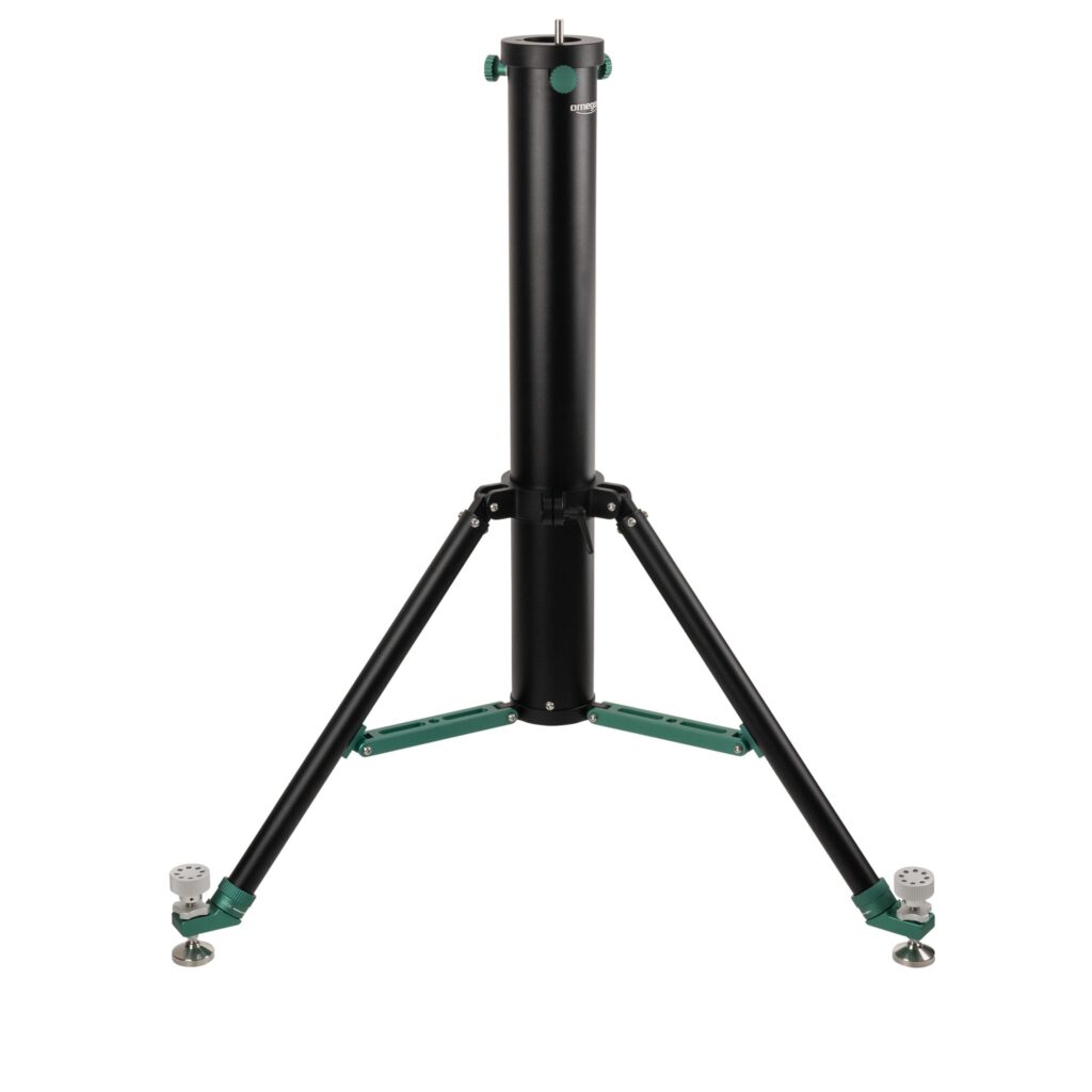 Omegon Pro Pier Extension voor Monteringen en Verrekijkers 2 Omegon Pro Zuil voor monteringen en verrekijkers 4 Omegon Pro Zuil close-up van de pootbevestiging aan de centrale zuil met groene aluminium accenten