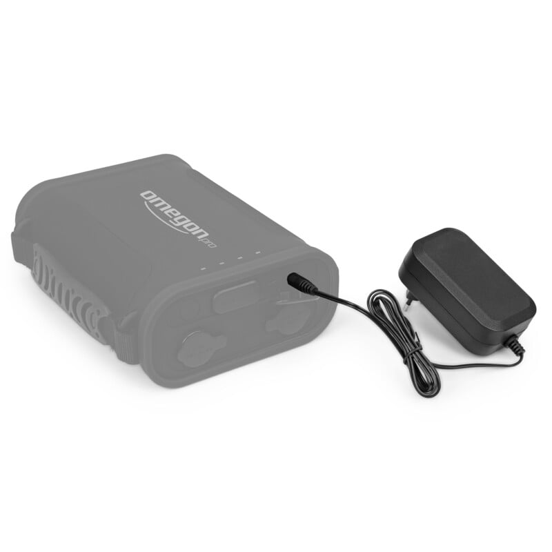 Omegon 20V / 2A Vervangende Voeding voor 154 Wh en 307 Wh Powerbank 1 Omegon Stroomvoorziening 20V 2A Vervangende Voeding voor 154 en 307 Wh Powerbank Omegon 20V/2A Stroomvoorziening vervangende netadapter naast Omegon Pro Powerbank 48k LiFePO4 154Wh