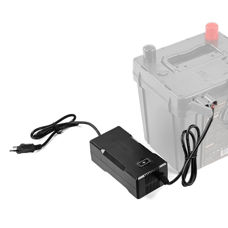 Omegon Anderson Powerpole Stroomvoorziening Aansluiting 2 Omegon Stroomvoorziening Aansluiting Anderson Omegon Anderson Stroomvoorziening aangesloten op Omegon Pro Powerbank 240k LiFePO4 768Wh 12V