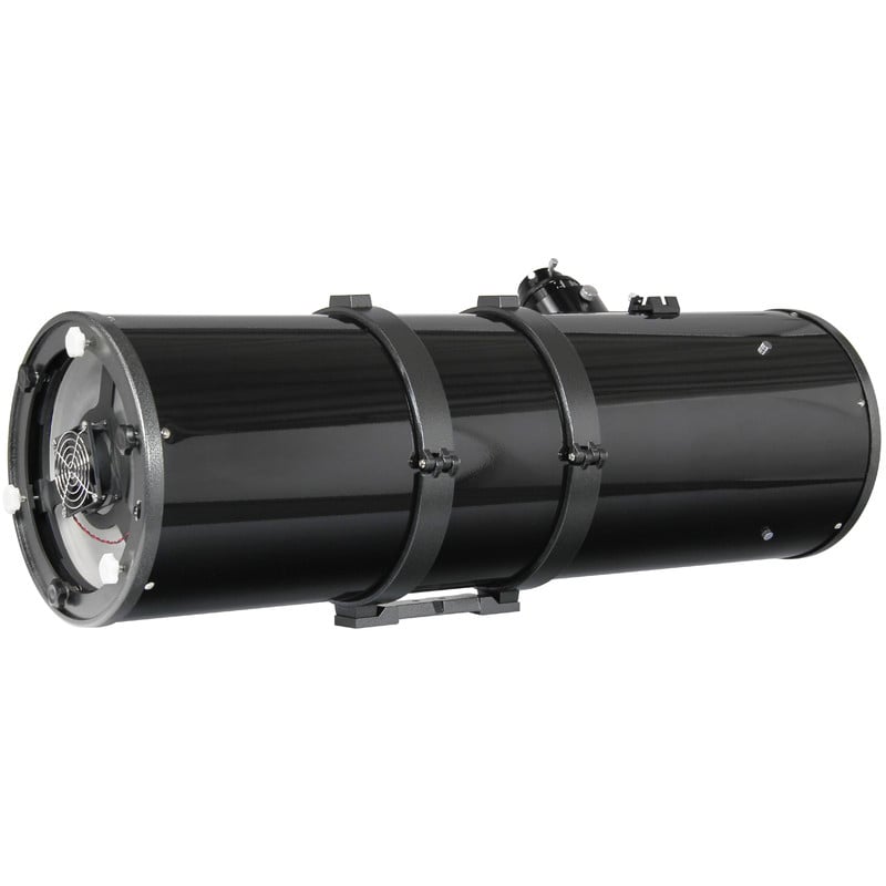 Omegon 254/1016 Pro Astrograph OTA 1 Omegon Telescoop Pro Astrograph 254 1016 OTA 4 Omegon 254/1016 Telescoop zijaanzicht met gemonteerde Vixen-zwaluwstaart en focusersectie