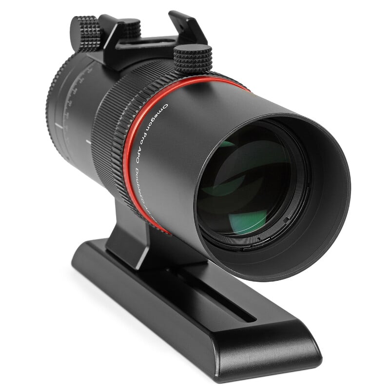 Omegon Pro APO DoubleED AP 40/180 Sixtuplet OTA - 40mm Refractor 2 Omegon apochromatic refractor Pro APO DoubleED AP 40 180 Quadruplet OTA 6 Omegon Pro AP 40/180 Refractor side view with all-black finish and red accent line around front element.