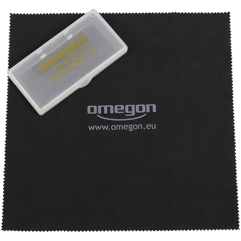 Omegon Microvezel Reinigingsdoekje 200 mm x 200 mm 1 Omegon microvezel reinigingsdoekje 20cm x 20cm 1 Omegon Reinigingsdoekje Microvezel 20x20cm opgevouwen met opdruk in zwarte uitvoering en transparante etui
