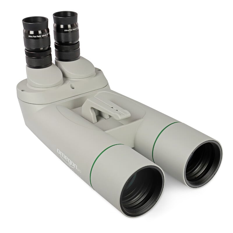 Omegon Brightsky ED-APO Verrekijker 22x70 - 90° 1 Omegon verrekijkers Brightsky ED APO 22x70 90d 5 Omegon Brightsky ED-APO Verrekijker 90° diagonaal zijaanzicht met zicht op dubbele oculairs en instelringen