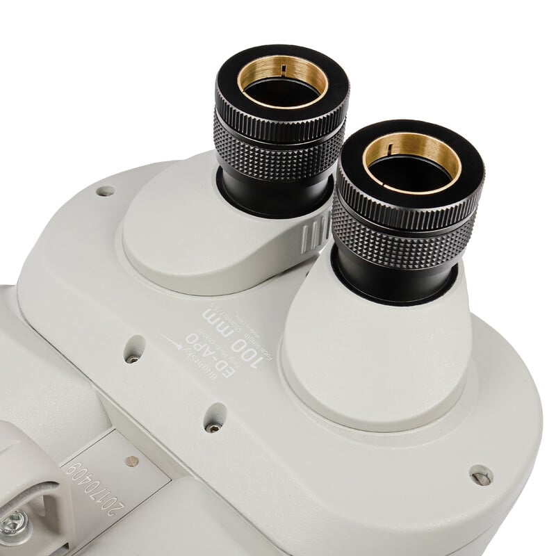 Omegon Brightsky ED-APO Binoculars 30x100 - 90° 2 Omegon binoculars Brightsky ED APO 30x100 90d 2 Omegon Brightsky ED-APO Binoculars 90° close-up eyepieces with rubberized grip and focusing scale