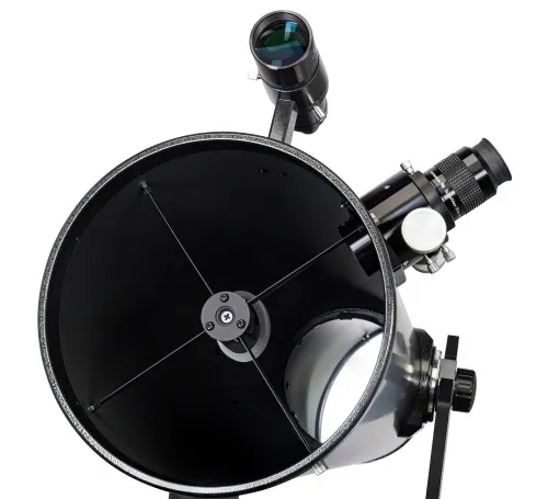 Levenhuk Ra 250N Dobson front view of the optical tube and finder