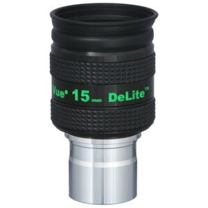 TeleVue DeLite oculair, 15mm, 1,25" productfoto van het 1,25 inch DeLite 15 mm oculair met groene opdruk en geribbelde grip op witte achtergrond