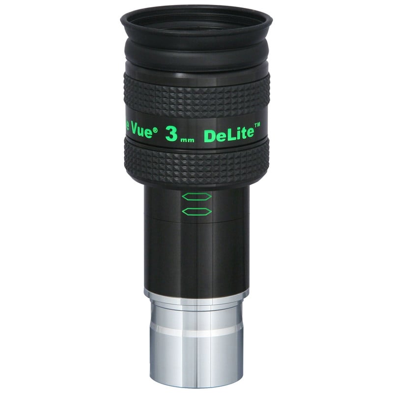 TeleVue DeLite oculair, 3mm, 1,25" productfoto van het 1,25 inch DeLite 3 mm oculair met groene opdruk en geribbelde grip op witte achtergrond