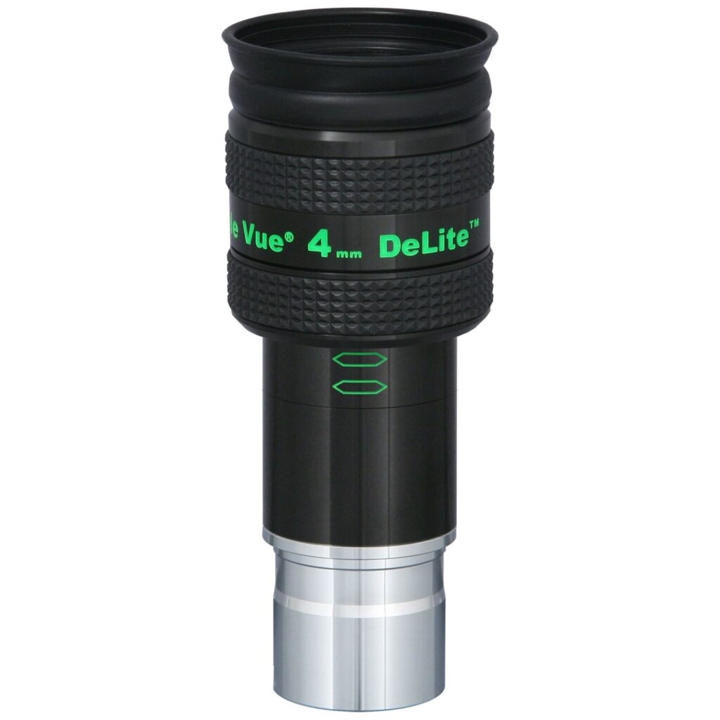 TeleVue DeLite oculair, 4mm, 1,25" productfoto van het 1,25 inch DeLite 4 mm oculair met groene opdruk en geribbelde grip op witte achtergrond