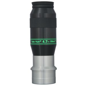 TeleVue Oculair Ethos 4,7mm 1,25"/2" close-up van het Ethos 4,7 mm oculair met groene opschriftring, gekartelde grip en zilverkleurige 2 inch skirt op witte achtergrond