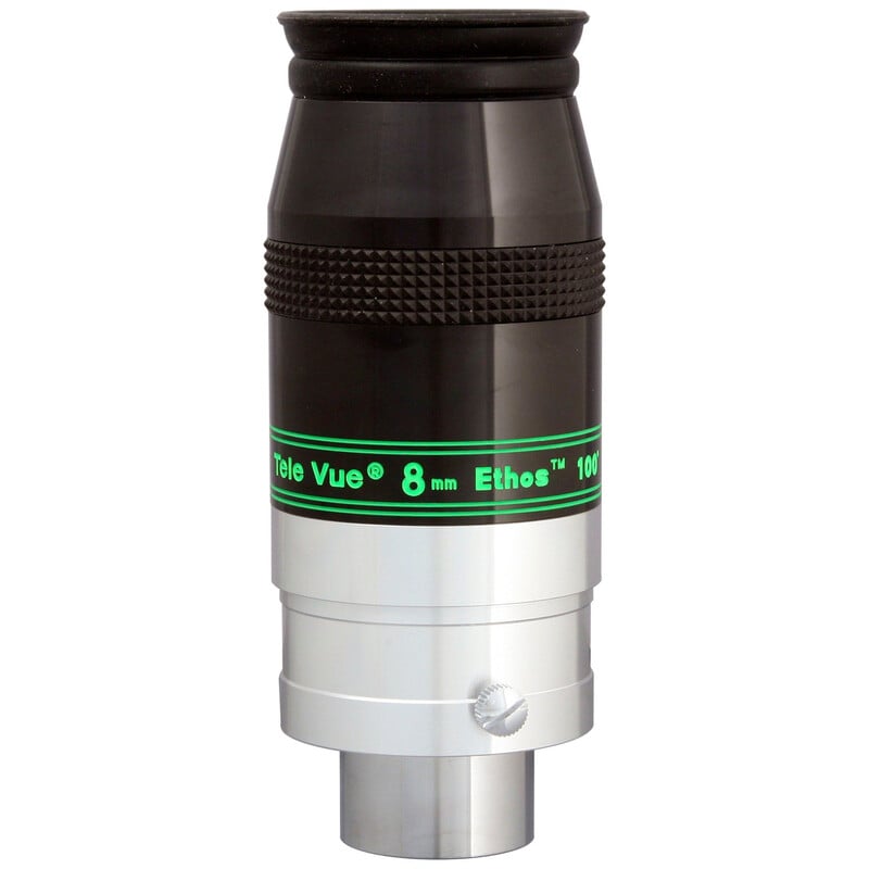TeleVue Oculair Ethos 8mm 1,25"/2" productfoto van het Ethos 8 mm oculair met groene opschriftring en zilverkleurige 2 inch skirt op witte achtergrond